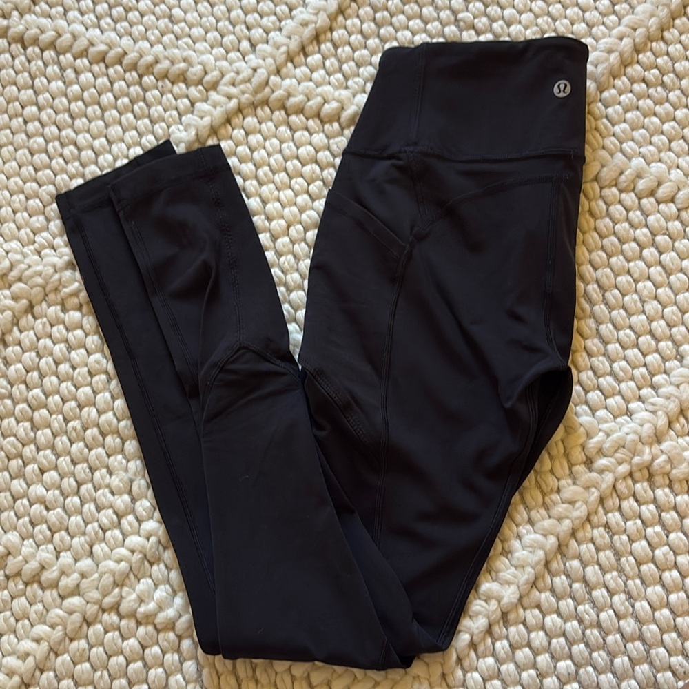 Lululemon leggings with pockets!